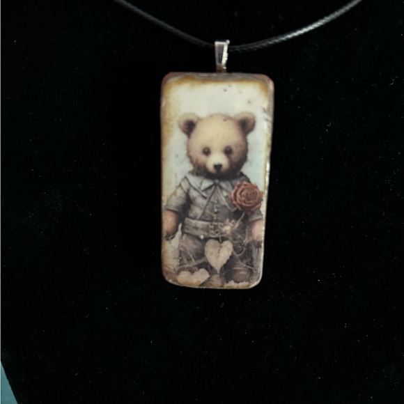 Vintage teddy bear necklace - Picture 2 of 5
